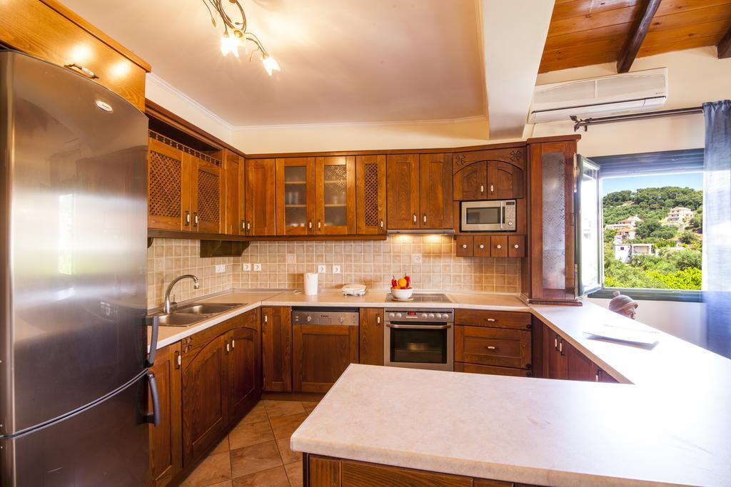 Harmony Marathias Luxury Apartment Bagian luar foto